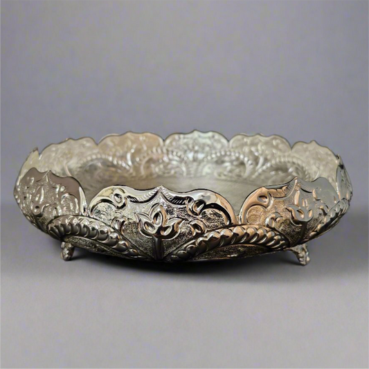 Chased Urli With Casted Legs