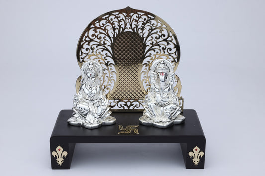 Kamal Lakshmi & Ganesh Singhasan