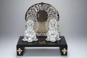 Kamal Lakshmi & Ganesh Singhasan